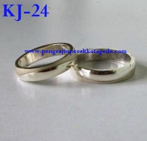 cincin costum, cincin costum mas putih, cincin costum paladium, cincin costum mas, cincin kawin paladium, cincin kawin mas, cincin kawin mas putih, cincin kawin platinum, cincin nikah paladium, cincin tunangan paladium, cincin tunangan mas, cincin nikah mas putih, cincin nikah platinum, disain cincin kawin mas paladium, cincin nikah perak, cincin kawin silver, cincin nikah silver, disain cincin kawin, cincin kawin murah, cincin costum silver, cincin kawin perak, cincin kawin silver, cincin tunangan perak, cincin tunangan silver, cincin couple perak, cincin couple silver
