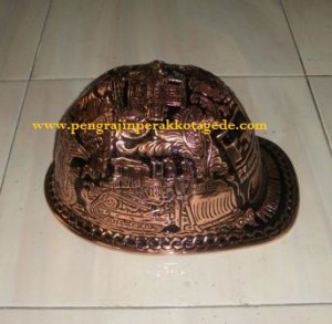 helm pt freeport, Helm ukir perak, helm ukir, helm tatah, pengrajin helm ukir kotagede, toko helm perak, helm ukir silver, helm tembaga, helm kuningan, helm alumunium, engraved hard hat, engraved hard hat for sale, engraved aluminum hard hat, brass hard hats, copper hard hats, engraved silver hard hat, personalized hard hats, carved hard hat, Carved helmet, hand carved hard hats, engraved hard hats indonesia, Silver carving helmet, custom hard hat