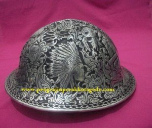 Helm ukir perak, helm ukir, helm tatah, pengrajin helm ukir kotagede, toko helm perak, helm ukir silver, helm ukir tembaga, helm ukir kuningan, helm ukir alumunium, engraved hard hat, engraved hard hat for sale, engraved aluminum hard hat, brass hard hats, copper hard hats, engraved silver hard hat, personalized hard hats, carved hard hat, Carved helmet, hand carved hard hats, engraved hard hats indonesia, Silver carving helmet, custom hard hat, pt oklahoma