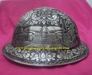 pt semen gresik, helm pt semen indonesia, Helm ukir perak, helm ukir, helm tatah, pengrajin helm ukir kotagede, toko helm perak, helm ukir silver, helm ukir tembaga, helm ukir kuningan, helm ukir alumunium, engraved hard hat, engraved hard hat for sale, engraved aluminum hard hat, brass hard hats, copper hard hats, engraved silver hard hat, personalized hard hats, carved hard hat, Carved helmet, hand carved hard hats, engraved hard hats indonesia, Silver carving helmet, custom hard hat