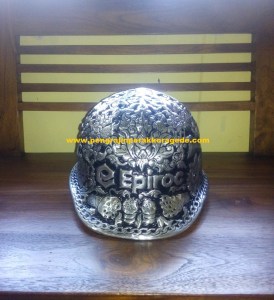 helm ukir perak pt epiroc, Helm ukir perak, helm ukir, helm tatah, pengrajin helm ukir kotagede, toko helm perak, helm ukir silver, helm ukir tembaga, helm ukir kuningan, helm ukir alumunium, engraved hard hat, engraved hard hat for sale, engraved aluminum hard hat, brass hard hats, copper hard hats, engraved silver hard hat, personalized hard hats, carved hard hat, Carved helmet, hand carved hard hats, engraved hard hats indonesia, Silver carving helmet, custom hard hat