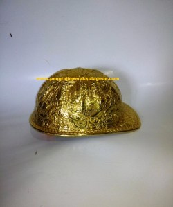 helm ukir lapis mas, Helm ukir perak, helm ukir, helm tatah, pengrajin helm ukir kotagede, toko helm perak, helm ukir silver, helm ukir tembaga, helm ukir kuningan, helm ukir alumunium, engraved hard hat, engraved hard hat for sale, engraved aluminum hard hat, brass hard hats, copper hard hats, engraved silver hard hat, personalized hard hats, carved hard hat, Carved helmet, hand carved hard hats, engraved hard hats indonesia, Silver carving helmet, custom hard had