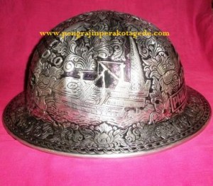 helm ukir pt apexindo, Helm ukir perak, helm ukir, helm tatah, pengrajin helm ukir kotagede, toko helm perak, helm ukir silver, helm tembaga, helm kuningan, helm alumunium, engraved hard hat, engraved hard hat for sale, engraved aluminum hard hat, brass hard hats, copper hard hats, engraved silver hard hat, personalized hard hats, carved hard hat, Carved helmet, hand carved hard hats, engraved hard hats indonesia, Silver carving helmet, custom hard hat